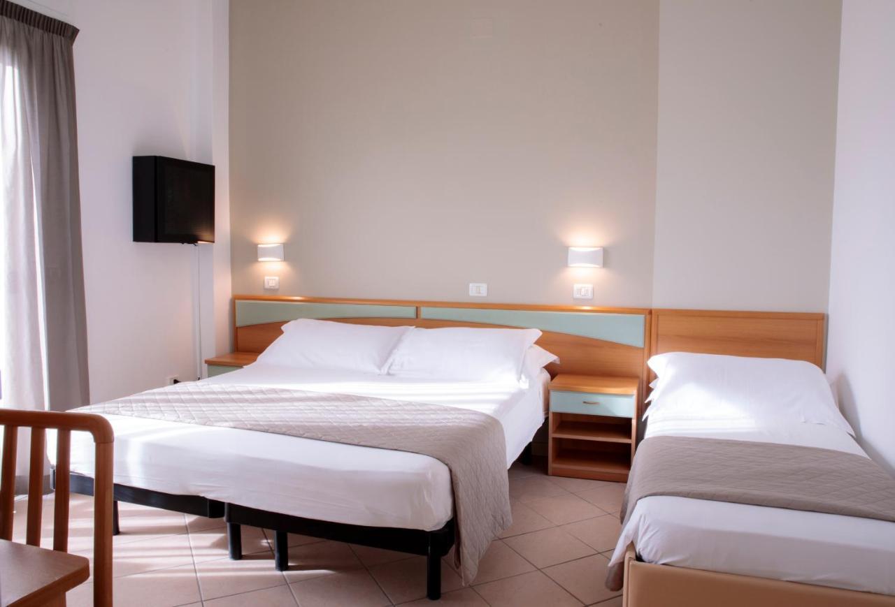 Hotel Holland Rimini Eksteriør billede