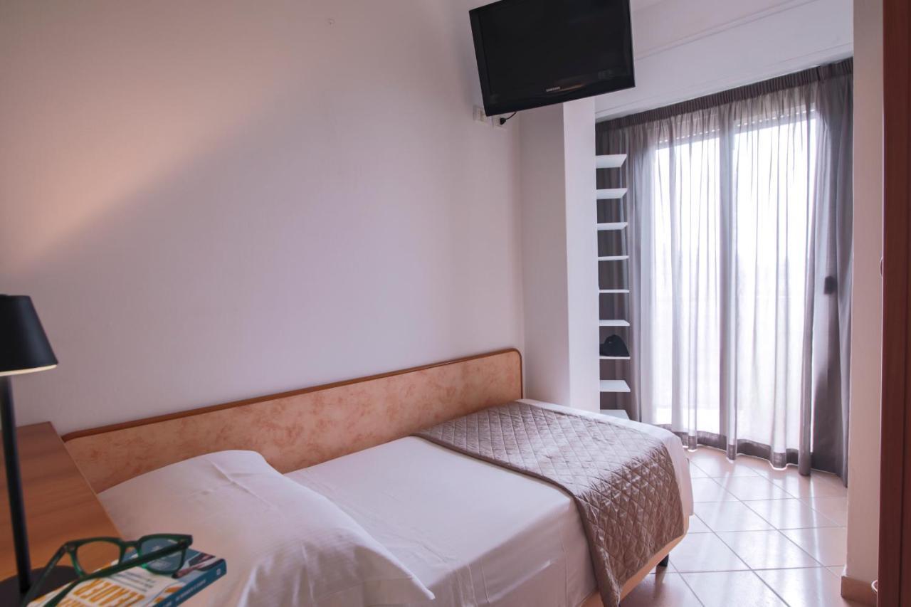 Hotel Holland Rimini Eksteriør billede