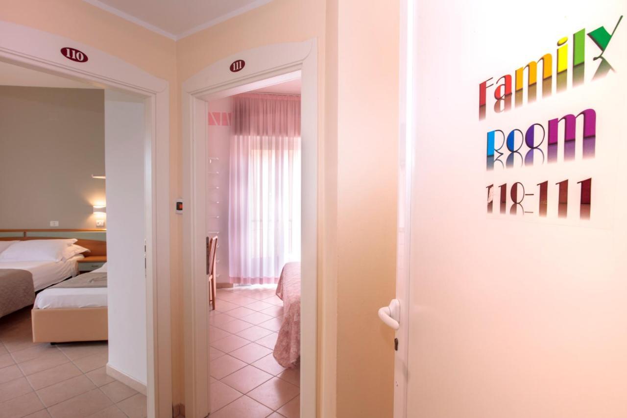 Hotel Holland Rimini Eksteriør billede